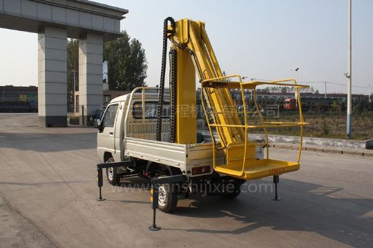 點擊查看詳細信息<br>標題：小型電動高空作業車 閱讀次數：3754