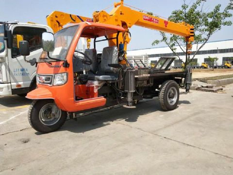 點擊查看詳細信息<br>標題：3噸移樹吊 閱讀次數：2263