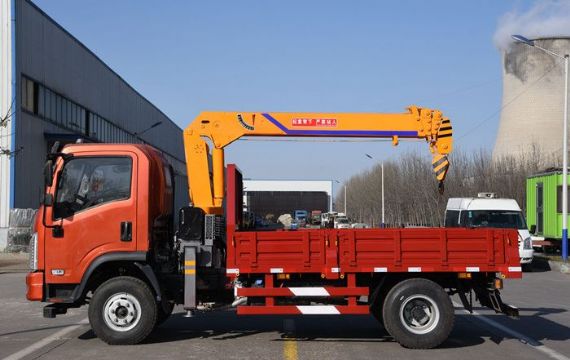 點擊查看詳細信息<br>標題：4噸大運隨車吊 閱讀次數：2332