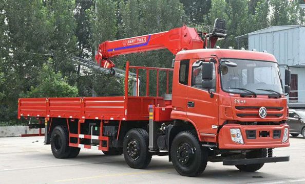 點擊查看詳細信息<br>標題：貨箱7.1米前四后四 閱讀次數：2256