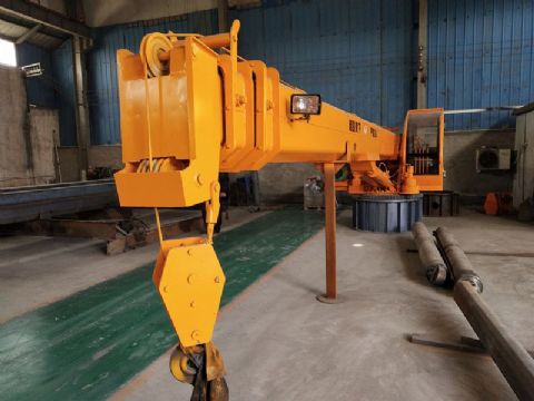 點擊查看詳細信息<br>標題：12噸碼頭吊 閱讀次數：2654